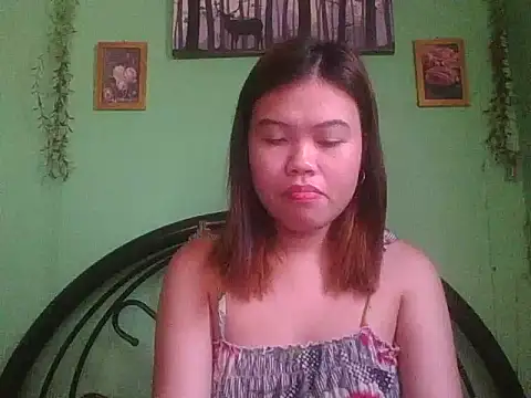 mae68902 online show from March 25, 2026, 2:28 am