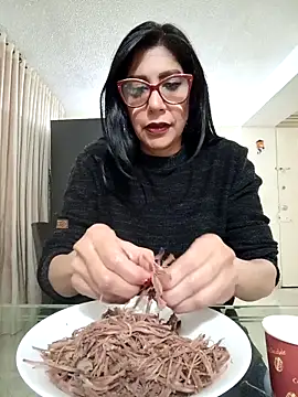 SamanthaRosse01  online show from April 3, 2026, 3:04 am