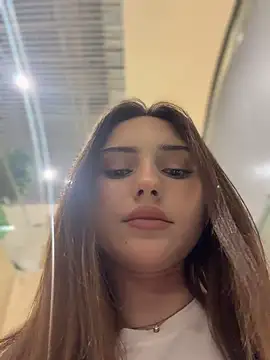 Snapshot of AnitaFly chatting on July 8, 2026, 9:36 am AnitaFly online show from July 8, 2026, 9:36 am