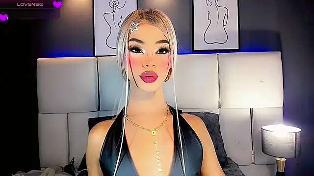 Kornylovee online show from June 11, 2026, 9:02 pm