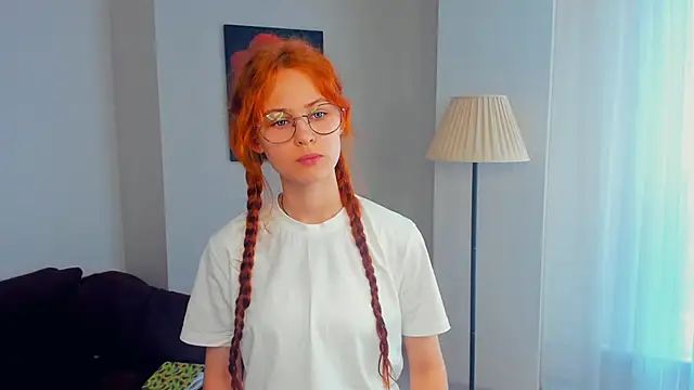 Snapshot of ValarieBullen chatting on March 28, 2026, 6:46 am ValarieBullen online show from March 28, 2026, 6:46 am