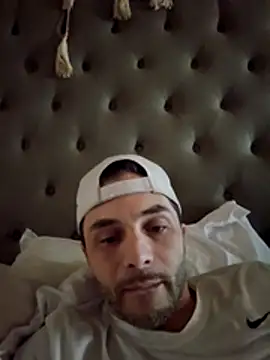 JuicyJulia08 online show from April 1, 2026, 5:10 pm