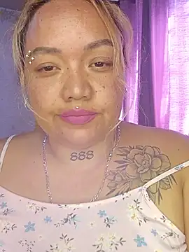 franchesca888 online show from April 6, 2026, 6:42 pm