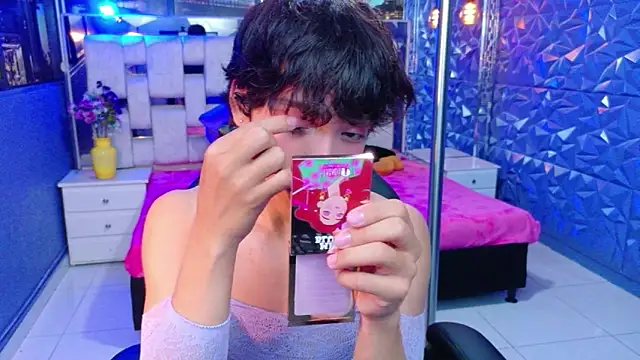Snapshot of IsaacNovaa chatting on June 7, 2026, 7:50 pm IsaacNovaa online show from June 7, 2026, 7:50 pm