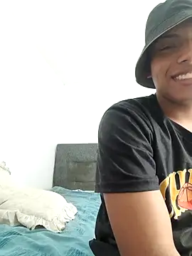 Snapshot of Dimitris_PearlMasterX chatting on April 1, 2026, 4:24 am Dimitris PearlMasterX online show from April 1, 2026, 4:24 am