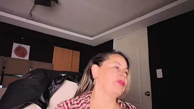 Snapshot of Cinthya_roberts chatting on July 18, 2026, 2:21 pm Cinthya roberts online show from July 18, 2026, 2:21 pm