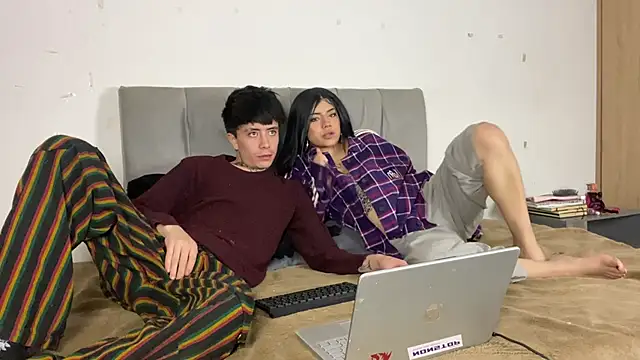 Snapshot of perceo_and_saddie chatting on May 16, 2026, 10:12 am perceo and saddie online show from May 16, 2026, 10:12 am