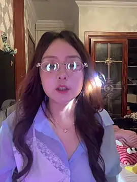 thelittlexx online show from April 3, 2026, 10:35 am