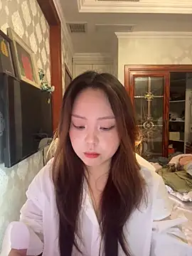 thelittlexx online show from April 9, 2026, 2:44 am