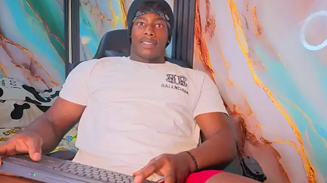 maxmuscle10 online show from May 25, 2026, 3:07 pm