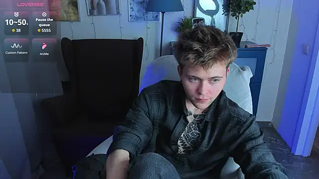 Snapshot of Thomas_Norton chatting on July 10, 2026, 8:55 pm Thomas Norton online show from July 10, 2026, 8:55 pm