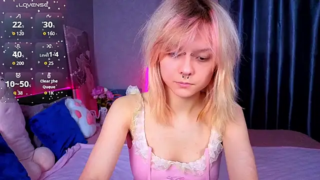 PerryKitty online show from May 15, 2026, 4:03 pm