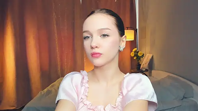 Snapshot of SharriSang chatting on June 14, 2026, 7:10 am SharriSang online show from June 14, 2026, 7:10 am