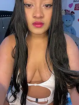 Saraa M online show from April 11, 2026, 9:30 pm