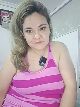 Snapshot of Natashablade__ chatting on June 11, 2026, 1:27 am Natashablade online show from June 11, 2026, 1:27 am