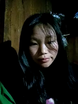 Snow-queen online show from May 5, 2026, 1:41 pm