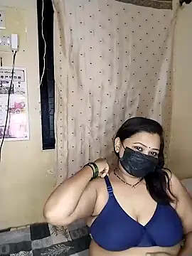 Snapshot of Hoty_bhabii chatting on April 1, 2026, 7:00 pm Hoty bhabii online show from April 1, 2026, 7:00 pm