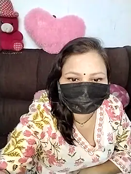 Snapshot of Hoty_bhabii chatting on August 5, 2026, 10:07 am Hoty bhabii online show from August 5, 2026, 10:07 am