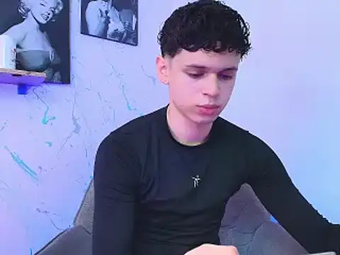 Snapshot of mykelcano chatting on March 30, 2026, 3:57 pm mykelcano online show from March 30, 2026, 3:57 pm