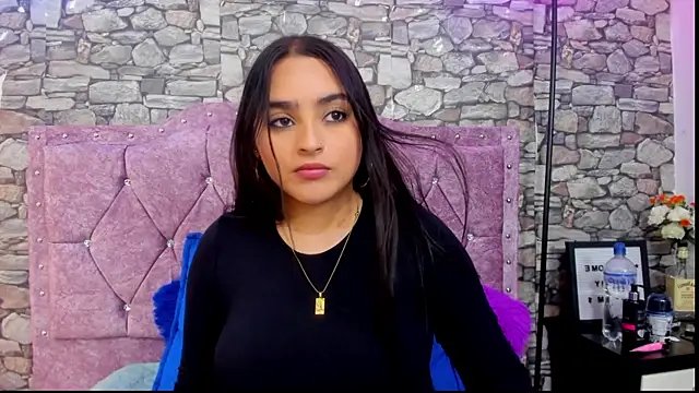 sweet  cherry1 online show from April 27, 2026, 7:01 pm