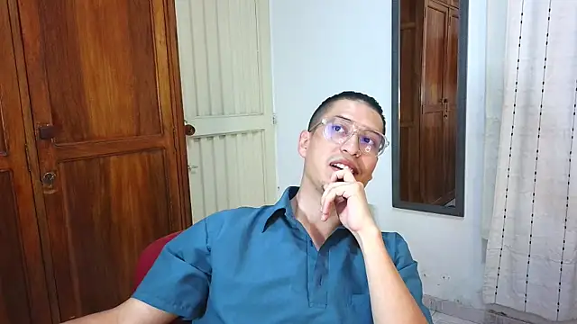 Eriick   E online show from May 7, 2026, 12:49 am