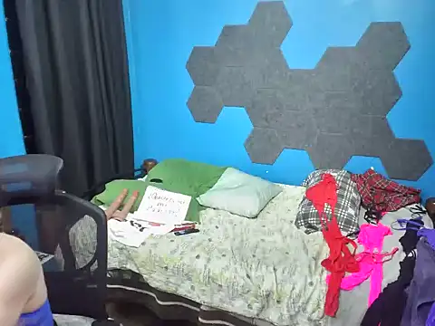 Snapshot of MachoPutito chatting on September 27, 2025, 5:23 am MachoPutito online show from September 27, 2025, 5:23 am