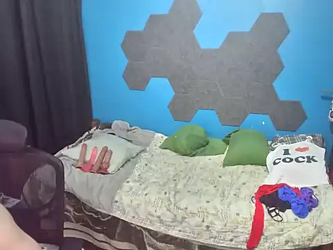 Snapshot of MachoPutito chatting on October 10, 2025, 2:54 am MachoPutito online show from October 10, 2025, 2:54 am