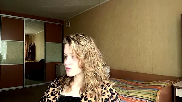 CarmonSuentenfuss online show from March 29, 2026, 5:07 am