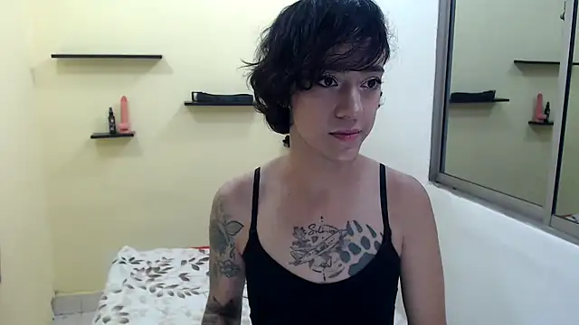 romina white18 online show from April 18, 2026, 2:48 am