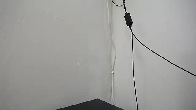 romina white18 online show from April 27, 2026, 7:39 am