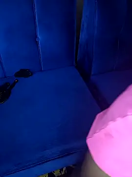 spankingsbee online show from April 7, 2026, 8:15 am