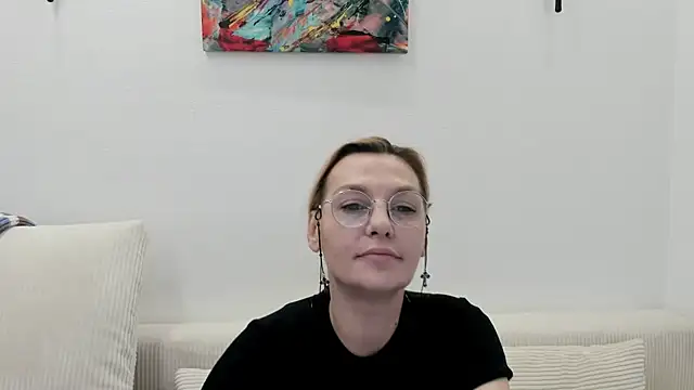 Snapshot of OeigesMik chatting on March 30, 2026, 10:16 am OeigesMik online show from March 30, 2026, 10:16 am