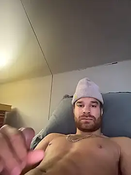 Nnnicholasnnn online show from April 19, 2026, 6:10 pm