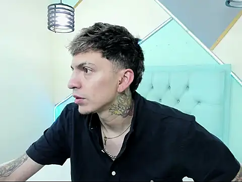 Snapshot of Max_sstteel chatting on April 6, 2026, 1:01 pm Max sstteel online show from April 6, 2026, 1:01 pm