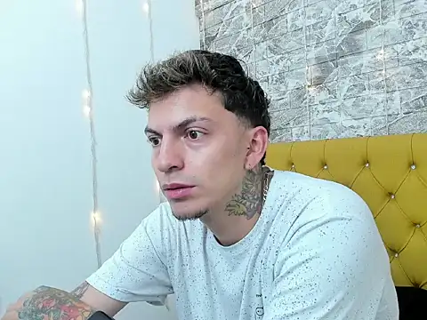 Snapshot of Max_sstteel chatting on April 13, 2026, 1:16 pm Max sstteel online show from April 13, 2026, 1:16 pm