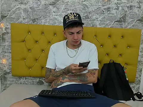 Snapshot of Max_sstteel chatting on April 14, 2026, 1:28 pm Max sstteel online show from April 14, 2026, 1:28 pm