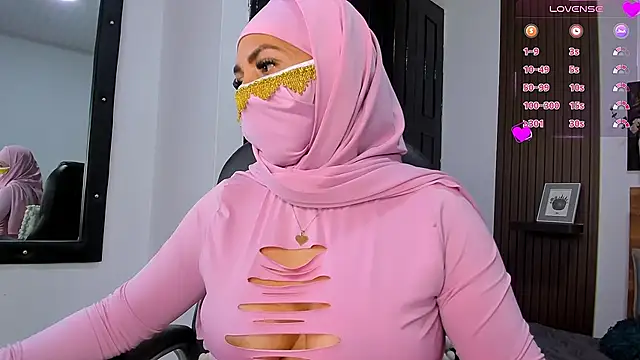 Nailea   online show from April 6, 2026, 4:46 am