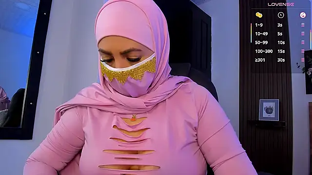 Nailea   online show from April 8, 2026, 1:38 am