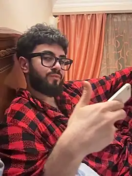 suckmybehigh online show from April 17, 2026, 7:39 pm