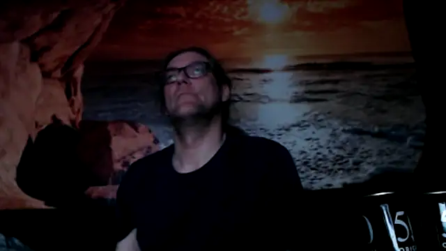 marcmarx0511 online show from March 28, 2026, 1:49 am