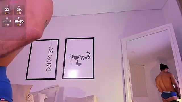 Max strong01 online show from April 6, 2026, 10:44 pm