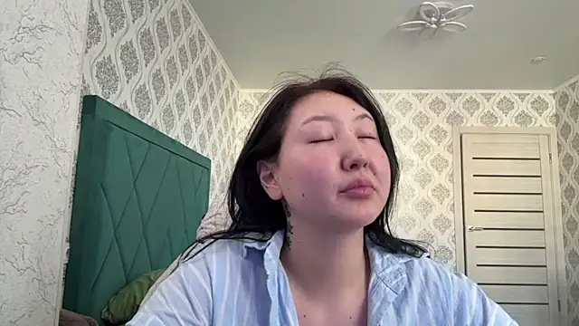 Ameliya kim online show from May 4, 2026, 5:58 am