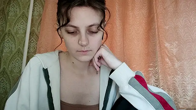 Snapshot of ShirleyNibbs chatting on April 2, 2026, 3:09 pm ShirleyNibbs online show from April 2, 2026, 3:09 pm