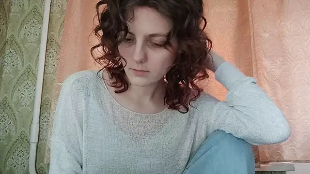 Snapshot of ShirleyNibbs chatting on April 4, 2026, 2:03 pm ShirleyNibbs online show from April 4, 2026, 2:03 pm