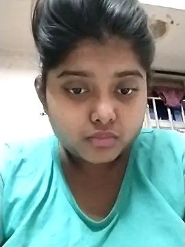 dreamdollx online show from April 5, 2026, 8:17 pm