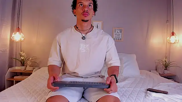 dominik drake online show from June 3, 2026, 12:19 pm
