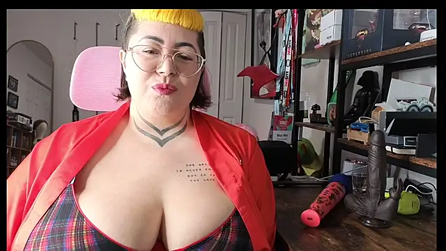 Snapshot of meiafterdark chatting on July 27, 2026, 11:34 pm meiafterdark online show from July 27, 2026, 11:34 pm
