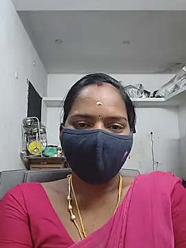 Snapshot of Tamil_Sangeetha chatting on June 7, 2026, 4:44 pm Tamil Sangeetha online show from June 7, 2026, 4:44 pm