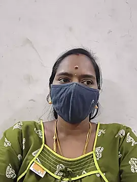 Snapshot of Tamil_Sangeetha chatting on July 19, 2026, 1:37 pm Tamil Sangeetha online show from July 19, 2026, 1:37 pm