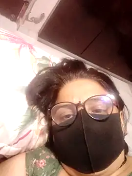 purvi46 online show from April 28, 2026, 7:08 pm